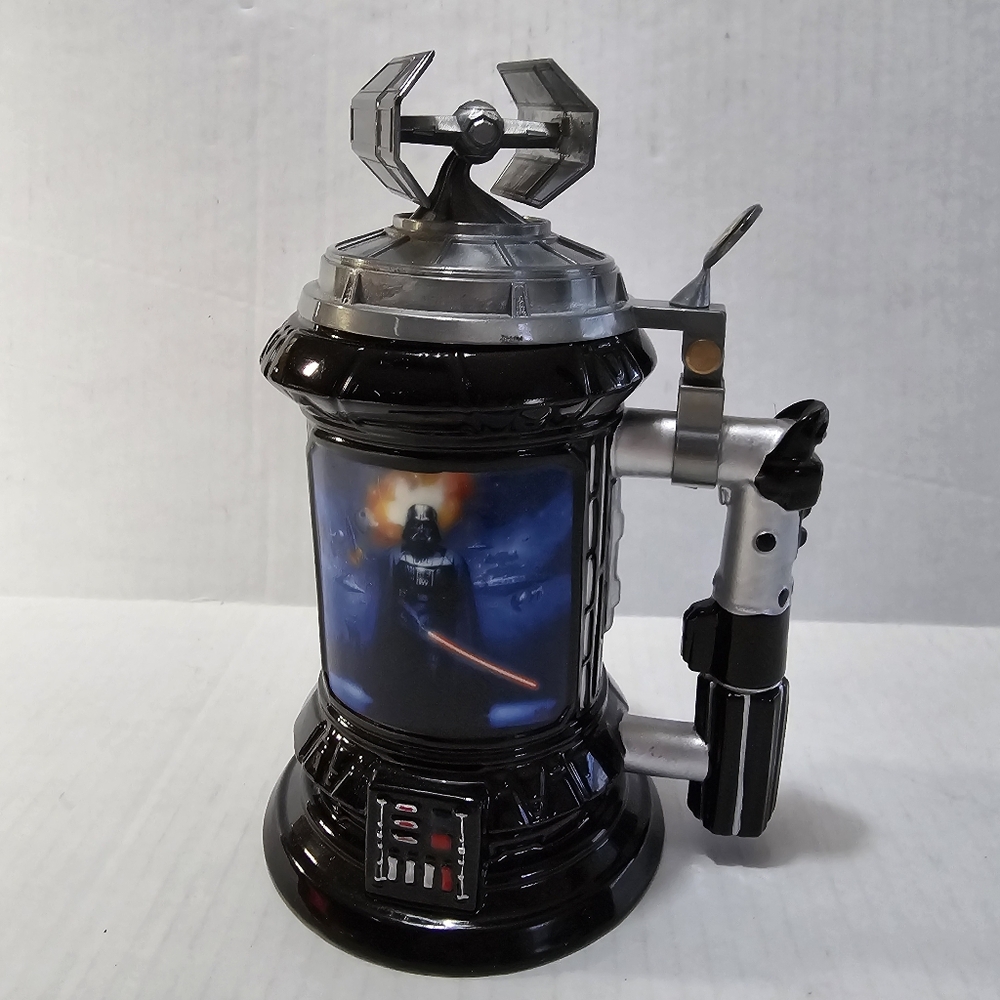 Star Wars 2016 Bradford Exchange Darth Vader Porcelain Fleet Stein 32 OZ,